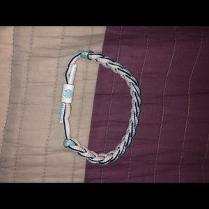 White and Carolina blue rastaclatt